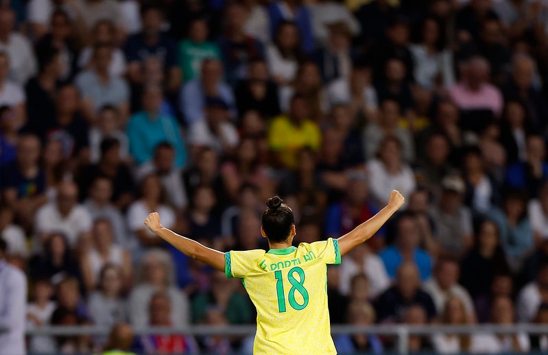 Brasil vence França e está nas semifinais dos Jogos Olímpicos de Paris; assista