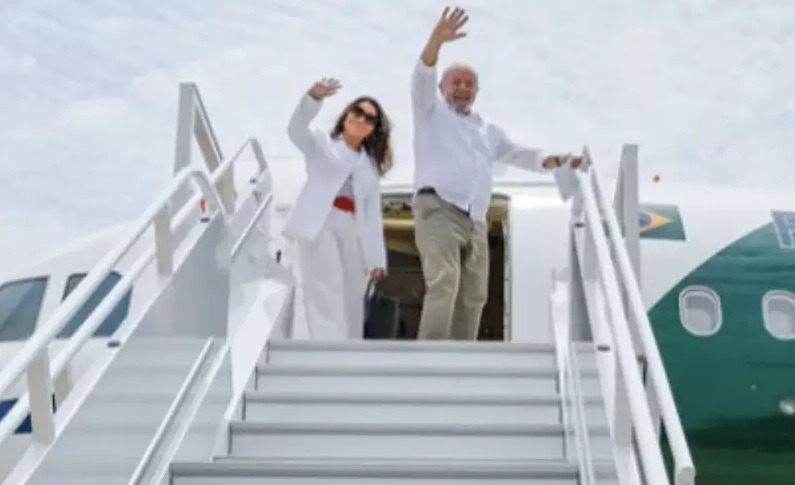 Lula embarca para mais uma viagem internacional