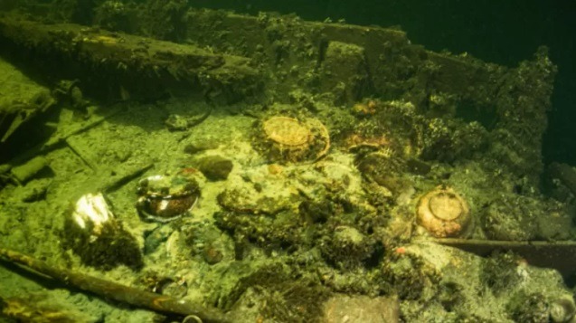 Ouro líquido: navio naufragado há 170 anos é achado cheio de champanhe