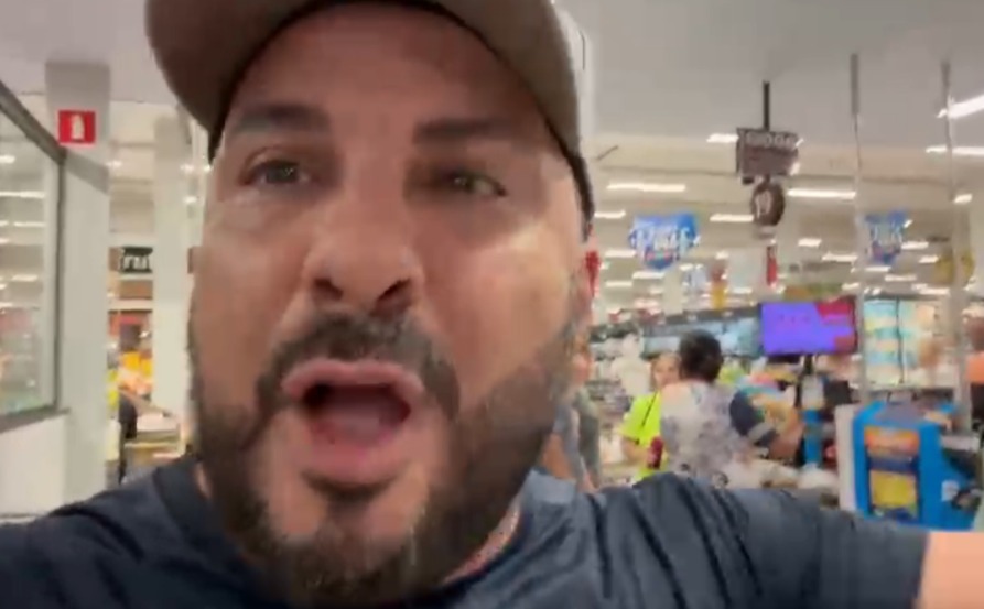 VÍDEO: Cliente aterrorizado narra momentos de tensão dentro de supermercado