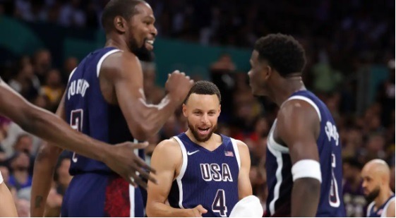 Astro da NBA afirma que Estados Unidos vai atropelar Brasil: “Vamos ganhar por 40 pontos”