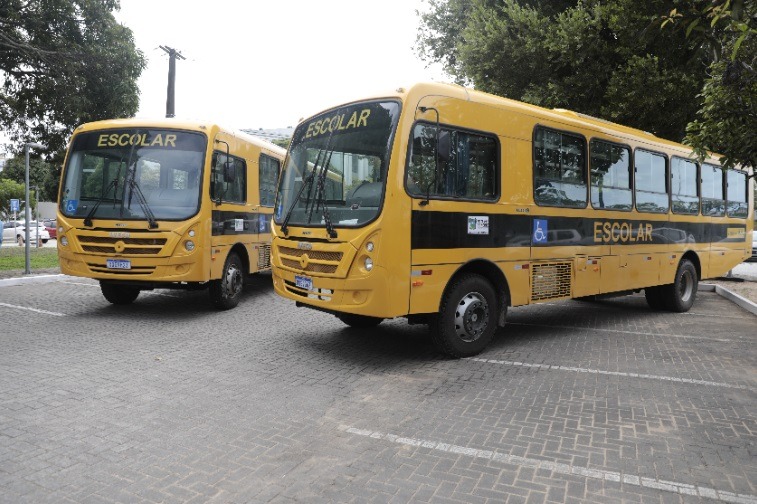 Mais de um ano depois dos ataques terroristas, municípios do RN recebem reposição de ônibus destruídos