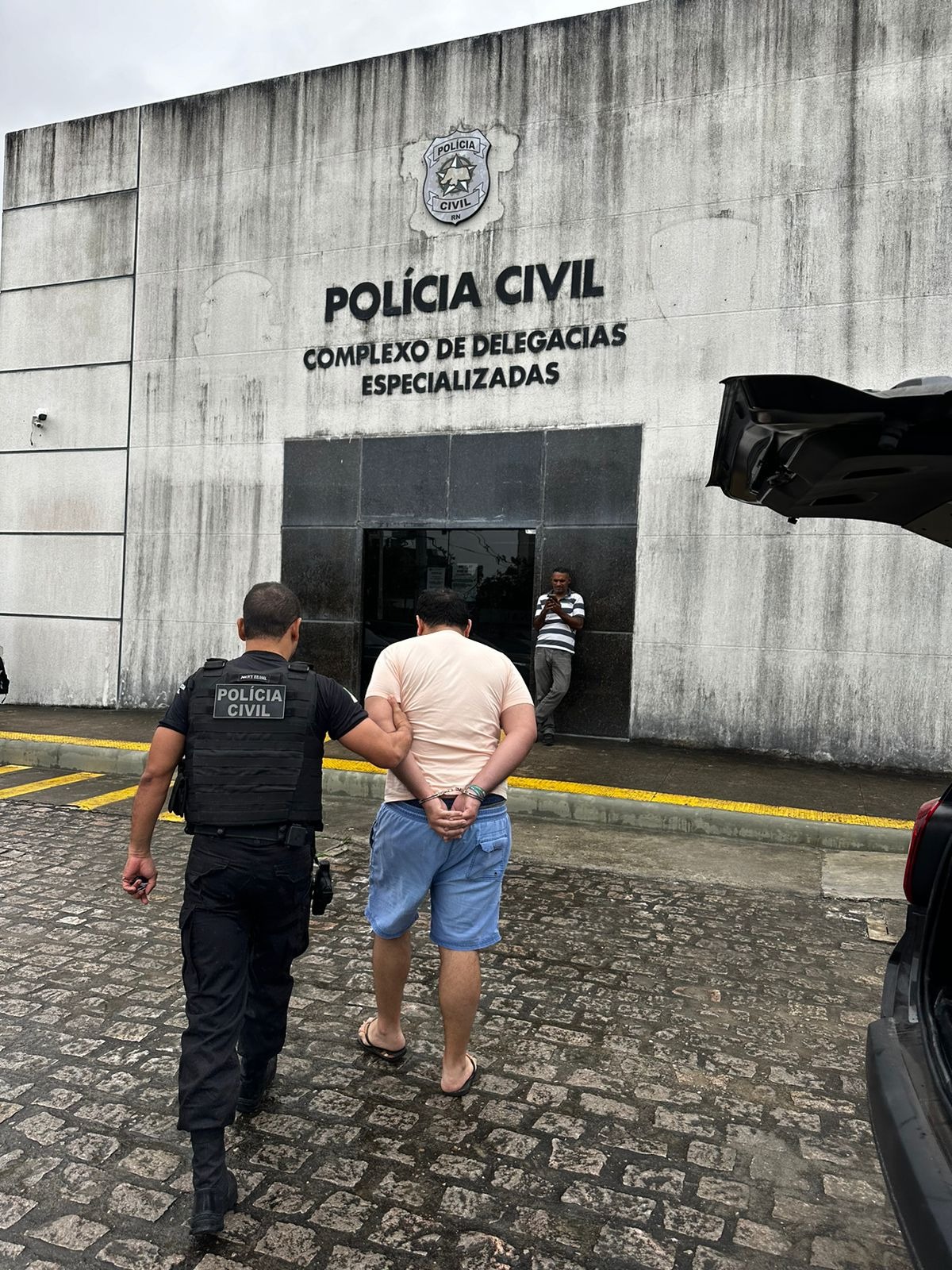 Polícia Civil prende ex-vereador por estelionato contra idosa