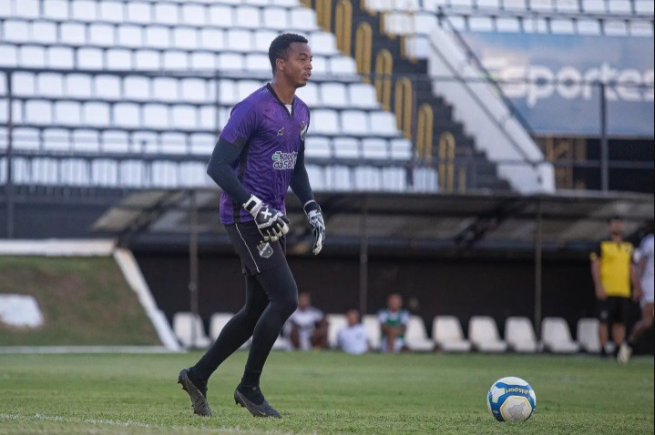 Jogador recebe proposta do exterior e deixa ABC