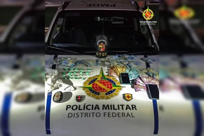 “Picolé de cocaína”: cão da PM acha droga em freezer de distribuidora
