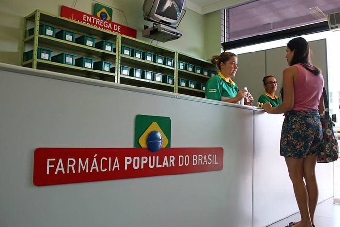 Governo Lula congela R$ 2,2 bilhões de Auxílio Gás e Farmácia Popular 