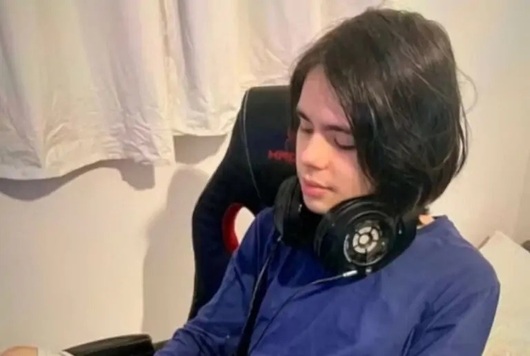 Jovem morre após levar soco de médico em hospital, diz mãe