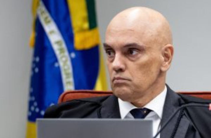 Mensagens secretas escancaram Moraes investigador, acusador e julgador