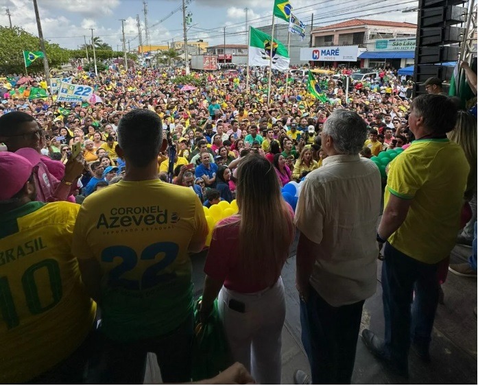 Em Extremoz, multidão acompanha evento com Bolsonaro