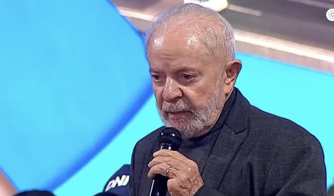 O problema do Brasil são os ricos, diz Lula em evento