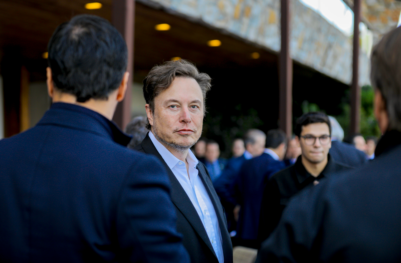 “Não há dúvidas de que Moraes precisa sair. Ter um ‘justiceiro’ que viola a lei não é justiça”, diz Elon...