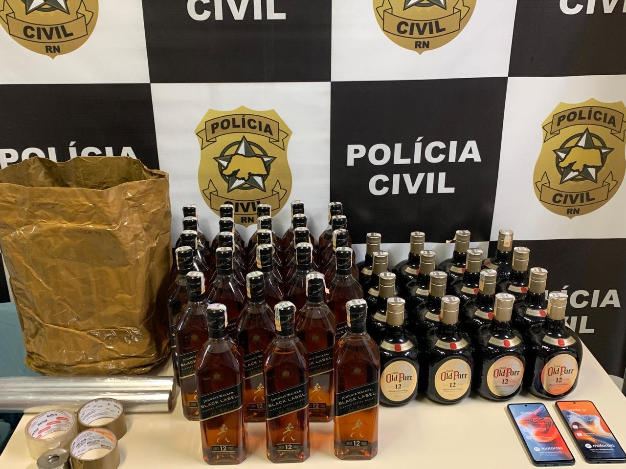 Polícia Civil prende 4, desmantela grupo interestadual especializado em furtos e recupera bebidas e roupas em Natal
