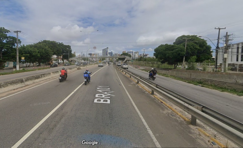 Dnit alerta para interdições pontuais na marginal da BR-101 durante obra de calçadas; confira trecho