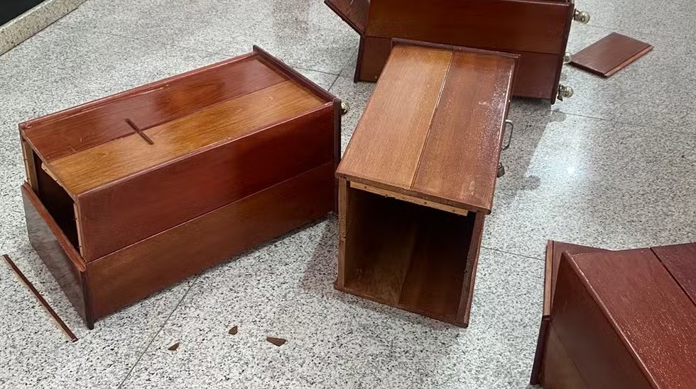 VÍDEO: Criminoso invade igreja matriz do RN e quebra ofertórios em busca de dinheiro