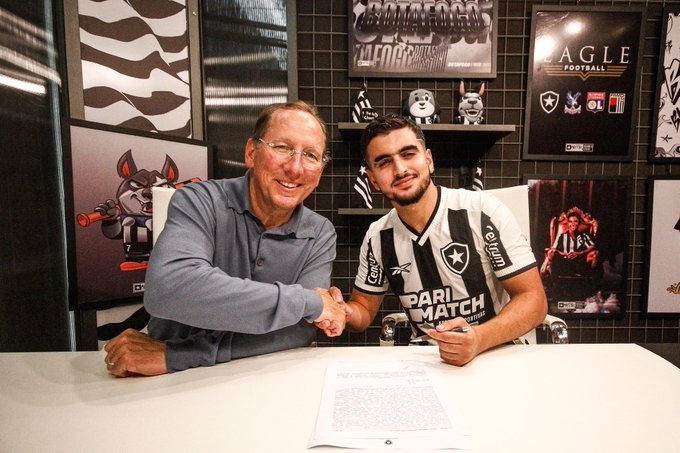 Botafogo acerta contratação de meia francês; veja nome