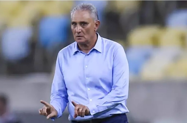 Tite passa mal após jogo em La Paz e é encaminhado ao hospital
