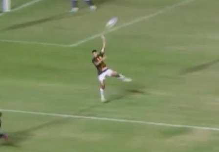 Sampaio Corrêa suspeita que jogador do próprio clube "entregou" empate para ABC por ter família em Natal