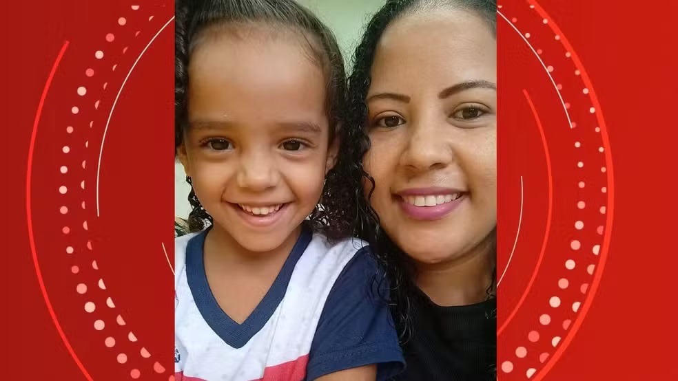 Morre menina de 5 anos atropelada no colo da mãe na faixa de pedestre