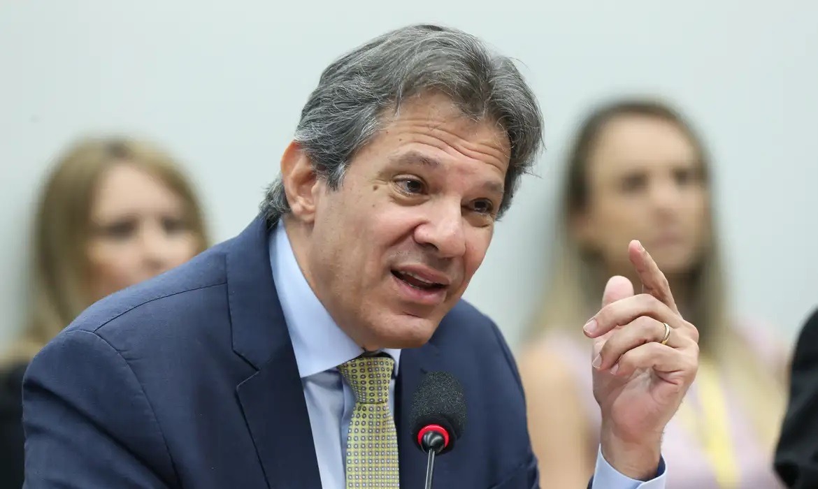 Fazenda calcula alíquota do IVA em quase 28%, a maior do mundo