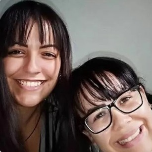 Filha é condenada a 85 anos de prisão por matar e carbonizar pais 