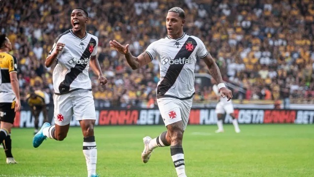 O que é celulite facial, que fez atacante do Vasco ser internado