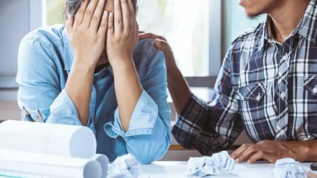 Síndrome de burnout: 12 estágios (ou sintomas) do esgotamento profissional
