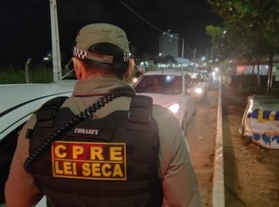 Pai e filho são presos pela Lei Seca na mesma noite em Natal