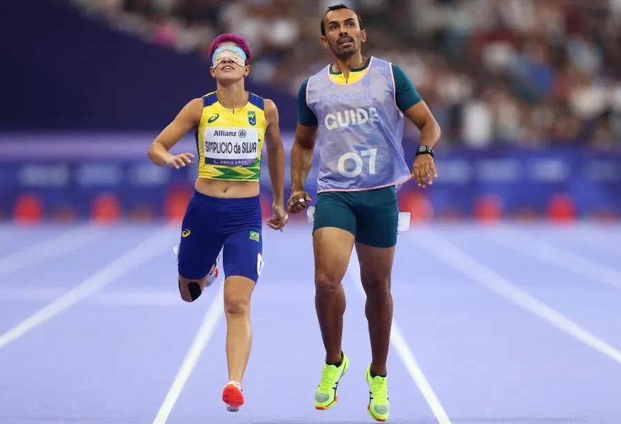 Potiguar Thalita Simplicio conquista prata nos 400m nos Jogos Paralímpicos