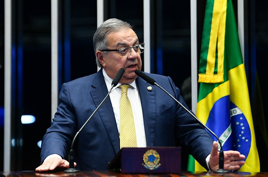 Suspensão do X prejudica imagem do Brasil no exterior, diz Flavio Azevedo