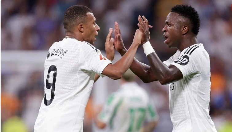 Francês campeão do mundo critica Mbappé e o compara a Vini Jr: 'medíocre'