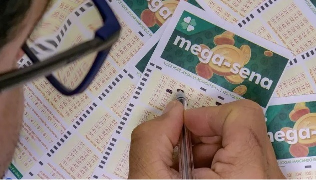 Mega-Sena acumula e prêmio sobe para R$ 40 milhões; veja dezenas sorteadas