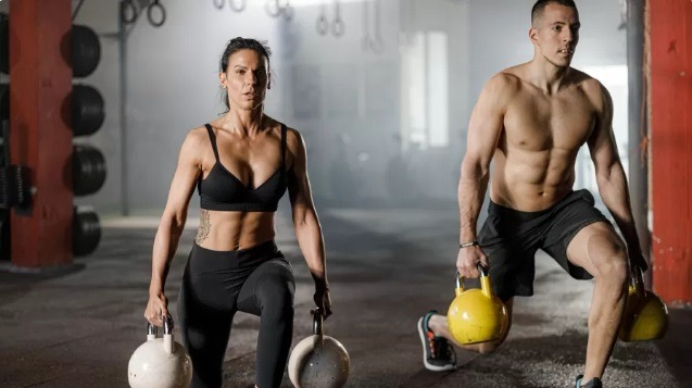 O segredo para ganhar massa muscular e perder gordura ao mesmo tempo