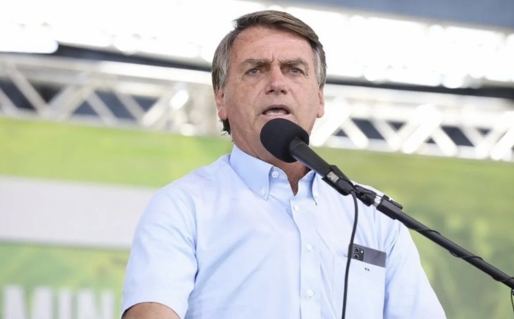Bolsonaro passa mal e é levado para o Hospital Albert Einstein em São Paulo