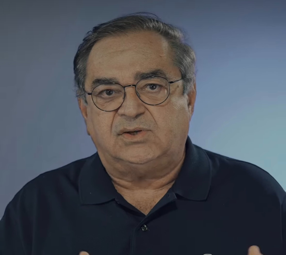 [VÍDEO] Álvaro Dias enquadra Carlos Eduardo: "Muda mais de discurso do que de roupa"; ASSISTA