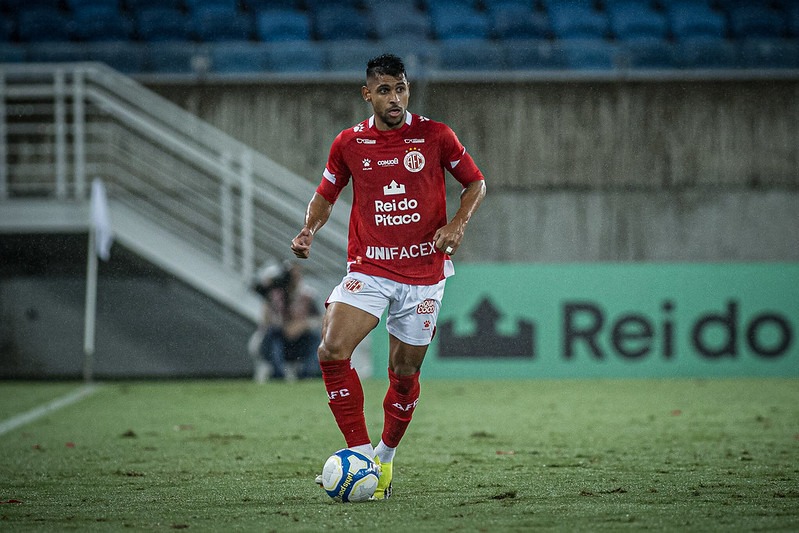 América anuncia saída de atacante