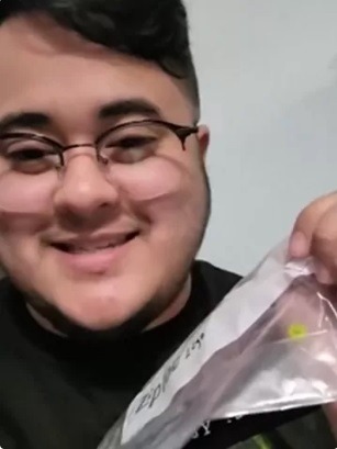 Homem diz que espirrou Lego após 26 anos com brinquedo preso no nariz