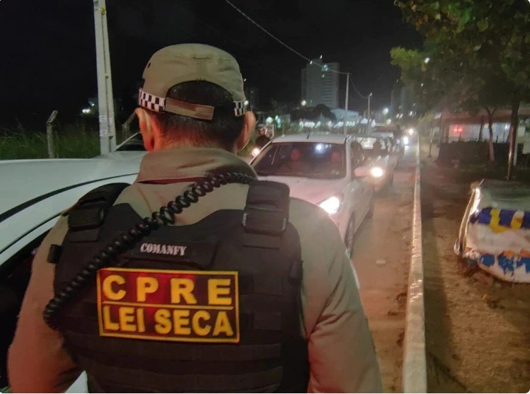 Polícia prende um condutor e autua mais 11 por embriaguez ao volante na Zona Leste de Natal