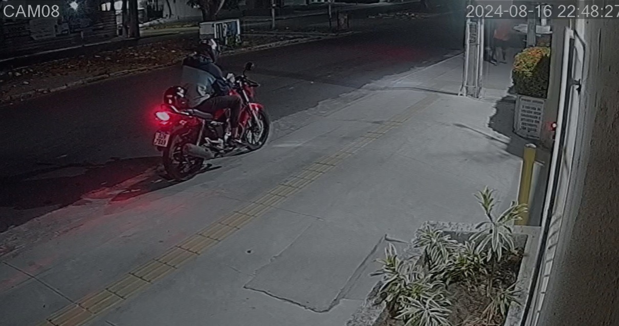 Polícia divulga imagens de suspeitos de roubo de veículo em Natal; assista 