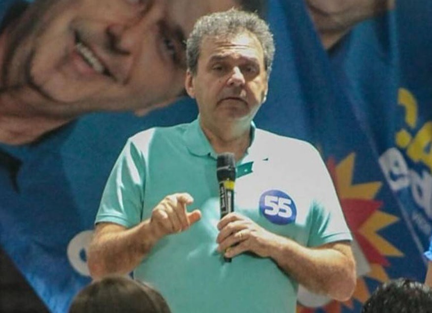 Justiça Eleitoral derruba propagandas de Carlos Eduardo por ataques a adversários