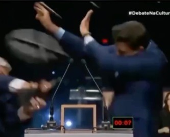 VÍDEO: Cadeirada em Marçal vira hit da banda Grafith; confira