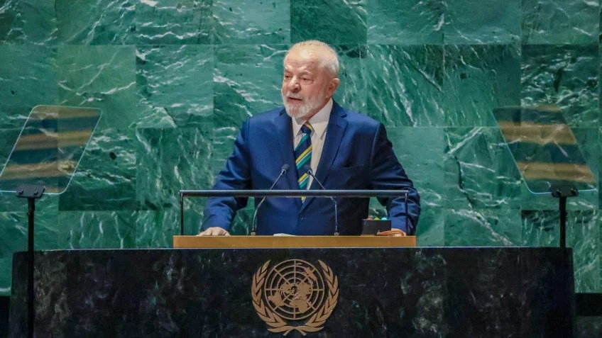 Sem conter fogo no Brasil, Lula pregará solução climática na ONU