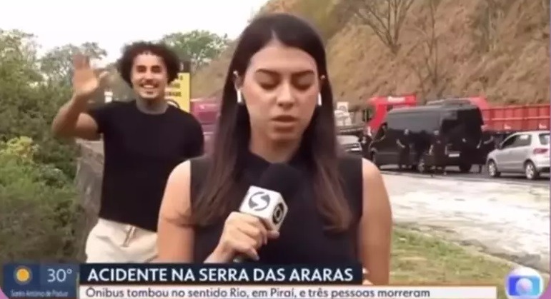 VÍDEO: MC Livinho ‘invade’ reportagem ao vivo sobre acidente grave e faz dancinha; assista
