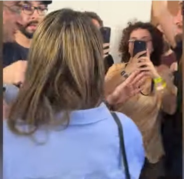 VÍDEO: Veja o exato momento em que assessor de Marçal dá soco em marqueteiro de Nunes