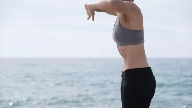 Low Pressure Fitness: técnica da 'barriga negativa' afina mesmo a barriga?