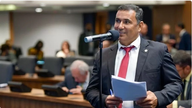 Ministério Público denuncia deputado do PT por morte de jornalista no RJ