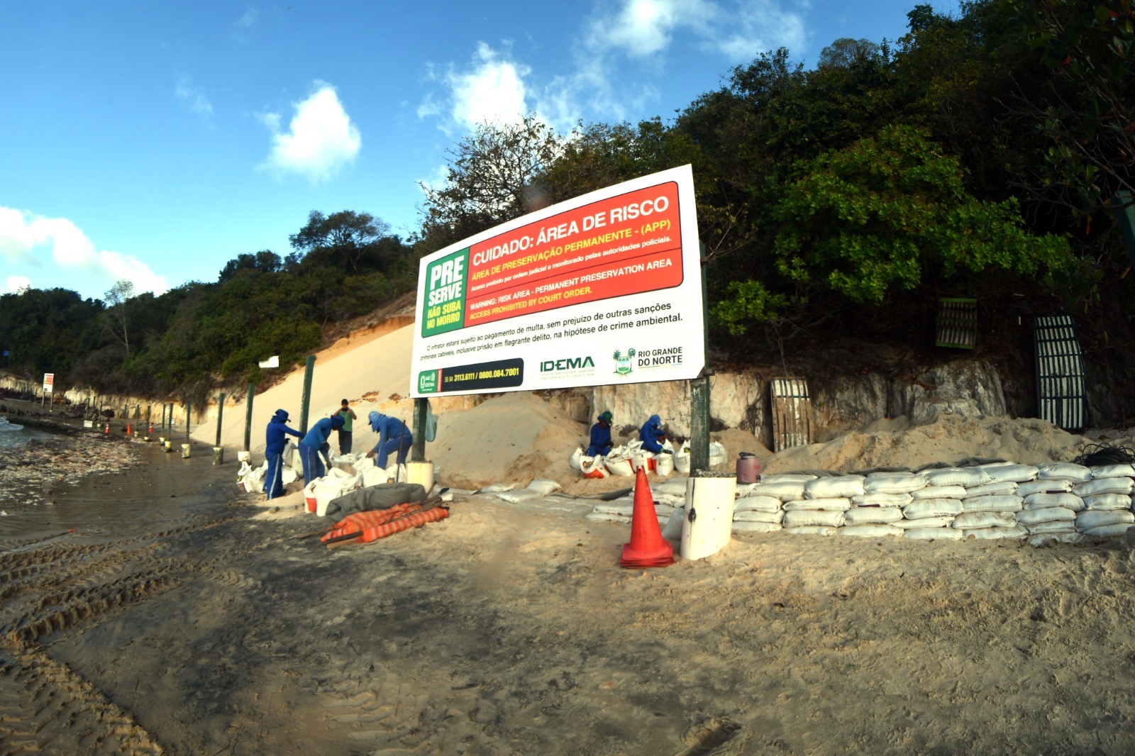 Prefeitura monitora e interdita área próxima ao Morro do Careca