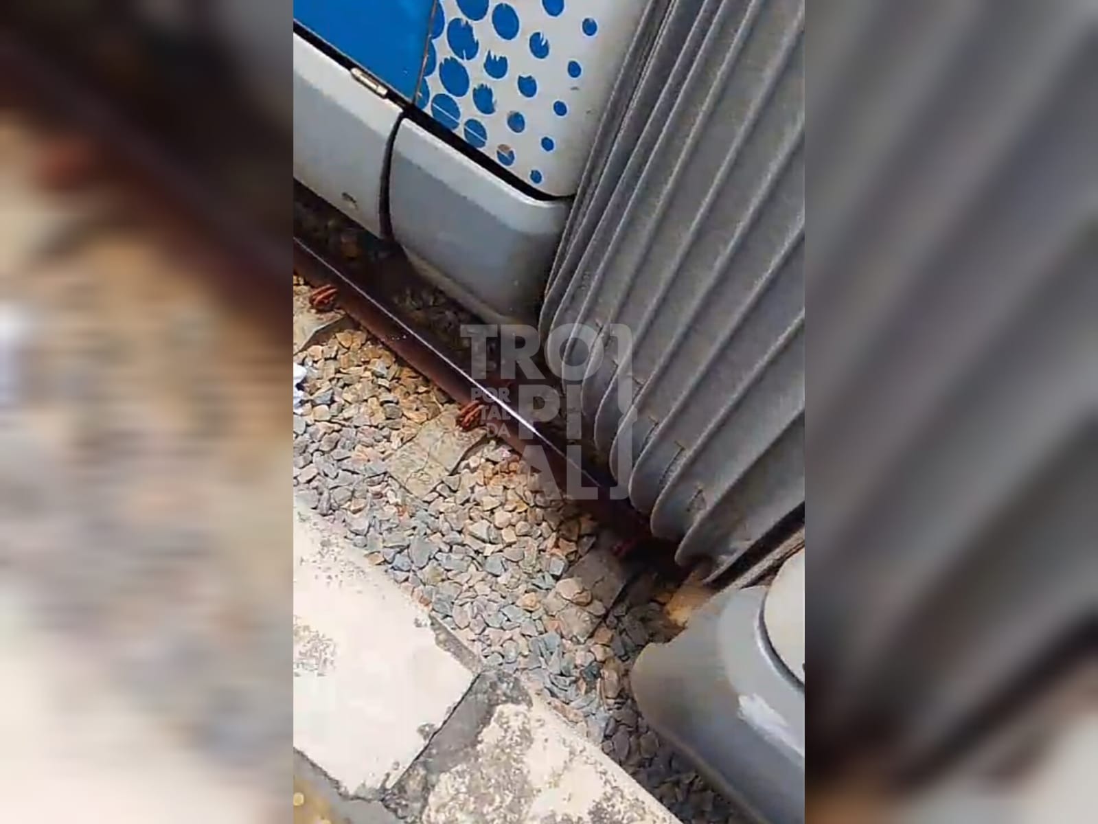 Trem descarrila na zona Norte de Natal e passageiros precisam pegar ônibus; assista