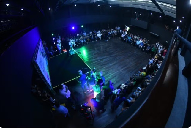 Teatro Sandoval Wanderley é entregue após restauração; prédio será concedido ao Sesc