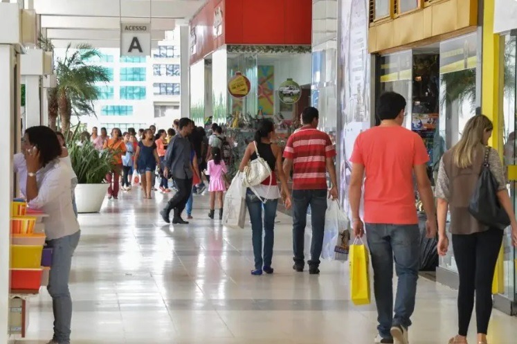 Feriado dos Mártires: veja o que abre e fecha no comércio em Natal na quinta-feira (3)