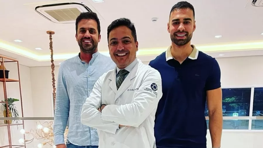 Dono de clínica que assina laudo forjado apaga perfil no Instagram